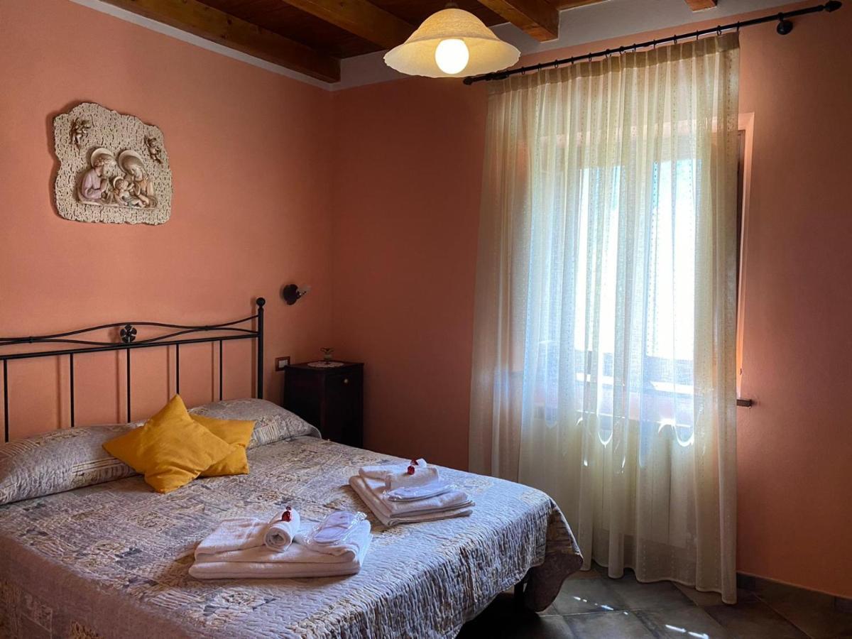 Borgo Delle Panie Bed & Breakfast Careggine Екстериор снимка