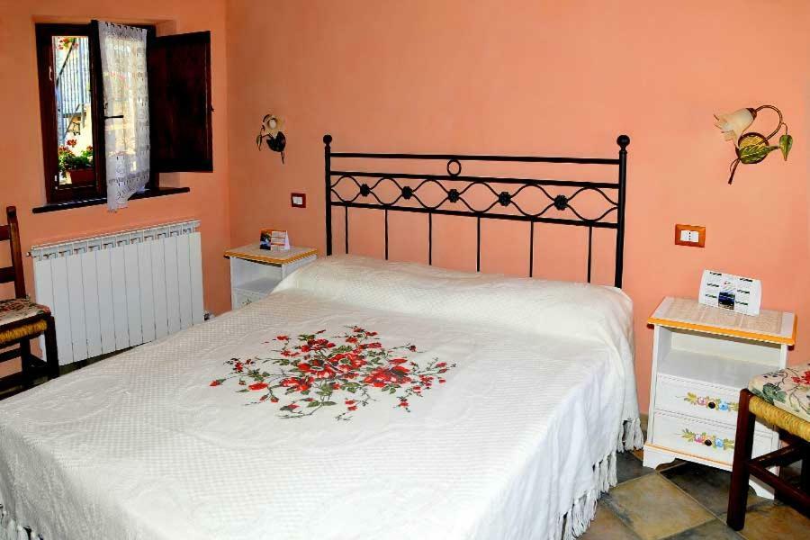 Borgo Delle Panie Bed & Breakfast Careggine Екстериор снимка